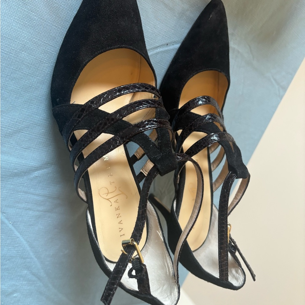 IVANKA TRUMP BLACK HIGH HEEL SHOES - 6M - Picture 6 of 9
